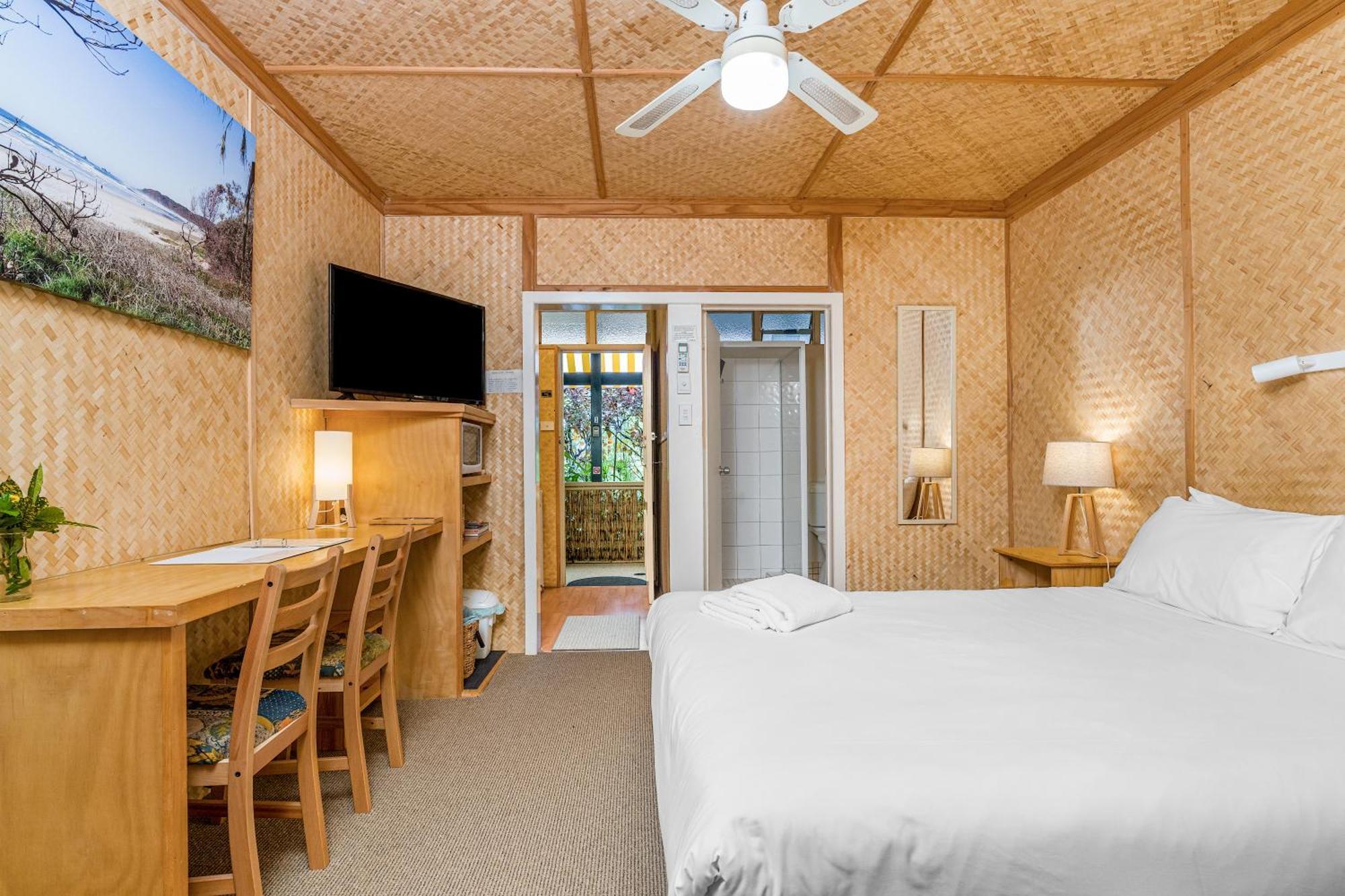 Tallow Beach Motel (Adults Only) Byron Bay Exterior photo