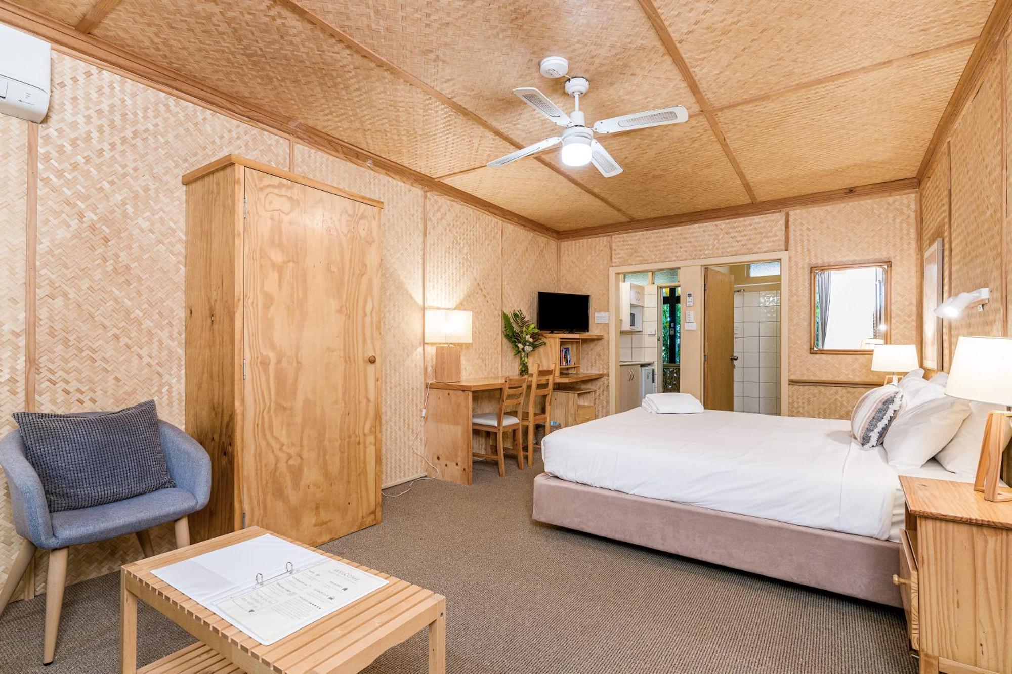 Tallow Beach Motel (Adults Only) Byron Bay Exterior photo